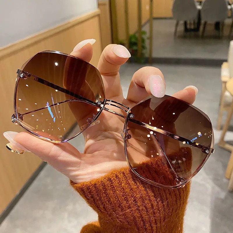 Brand Design Fashion New Polyg - Designer Sunglasses 评论和价格