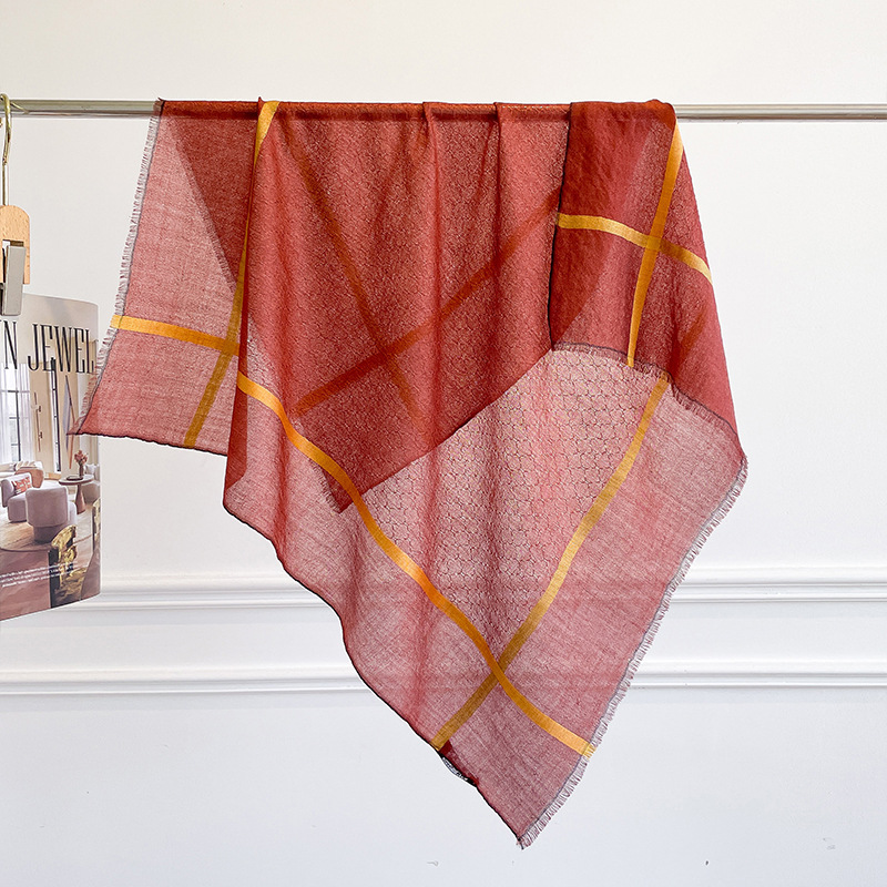100% PURE CASHMERE Square Shaw - Cashmere Scarf 评论和价格