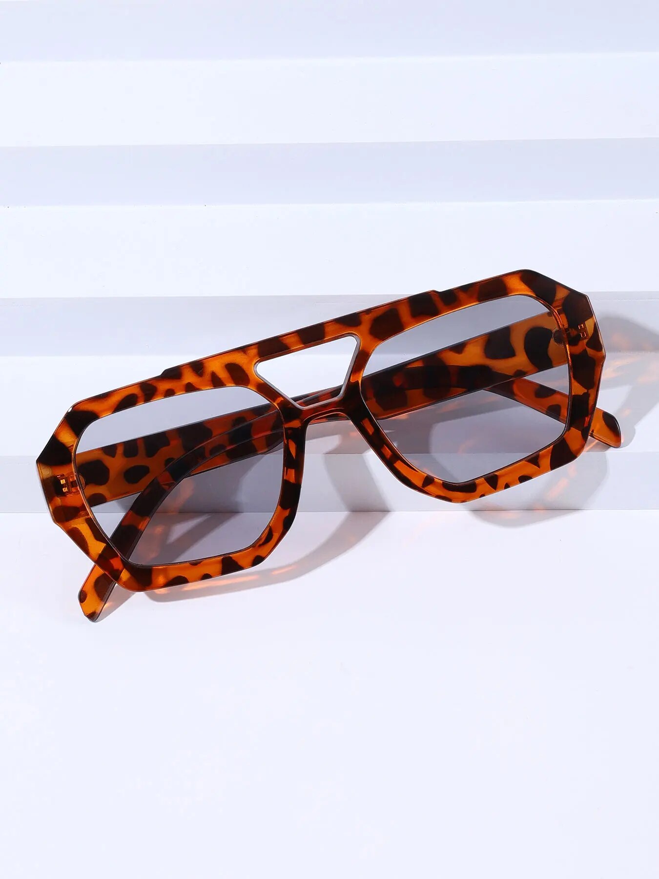 Fashion Vintage Square Irregul - Designer Sunglasses 评论和价格